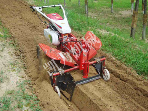 小型起壟機
